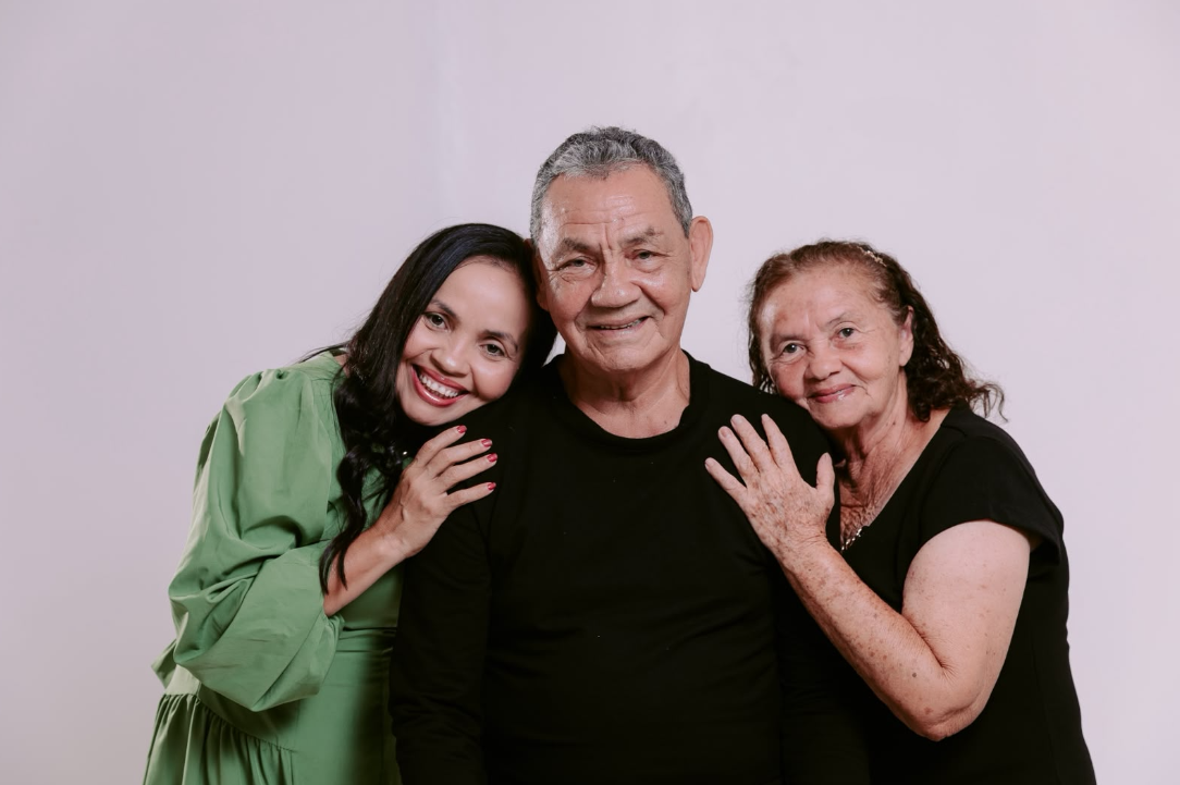 Sulielma Barros com seus pais — história e raízes